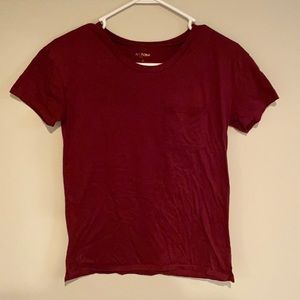 Burgundy T-shirt with pocket